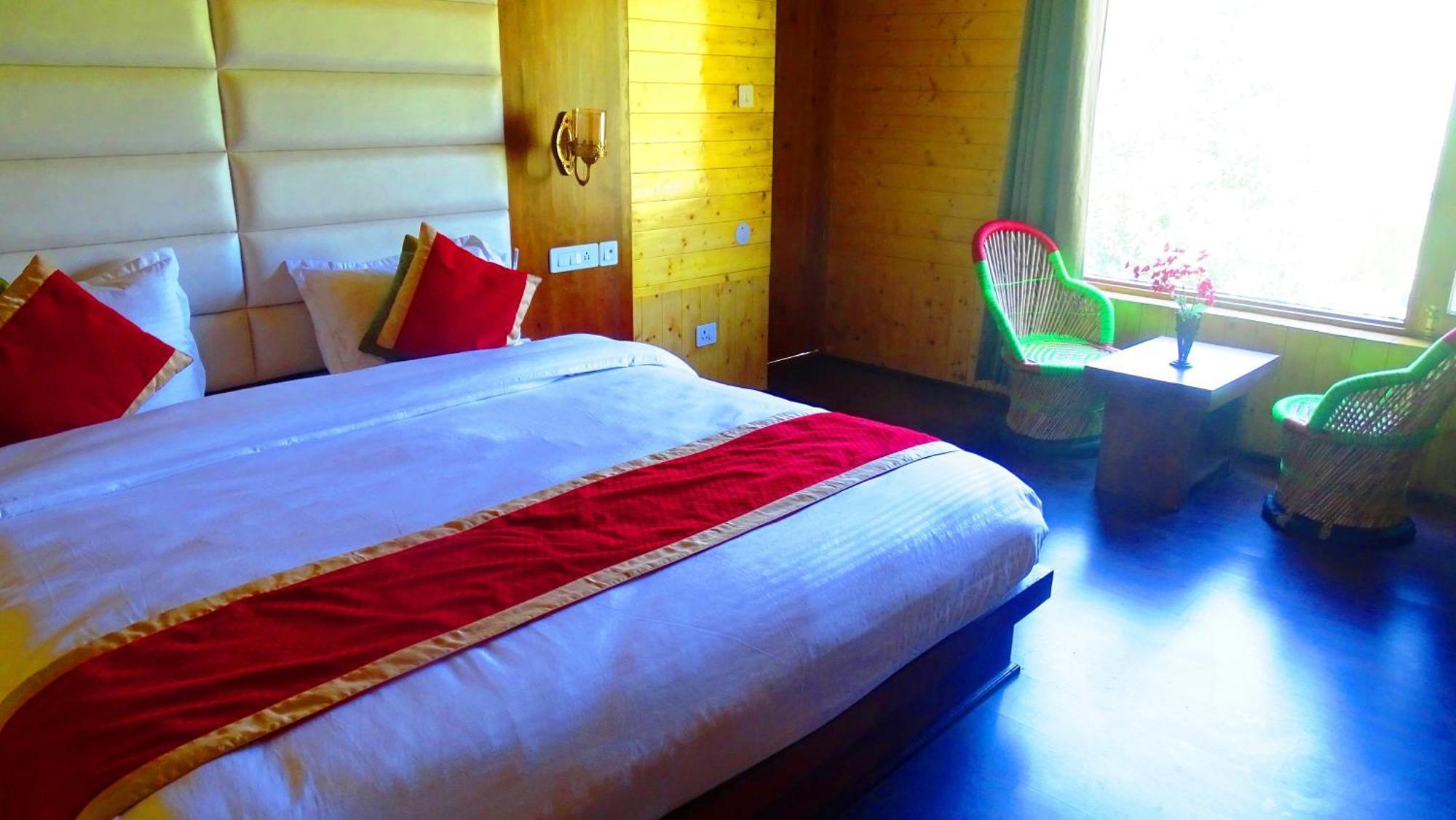 Humble Holiday Inn Kufri Simla Exteriér fotografie
