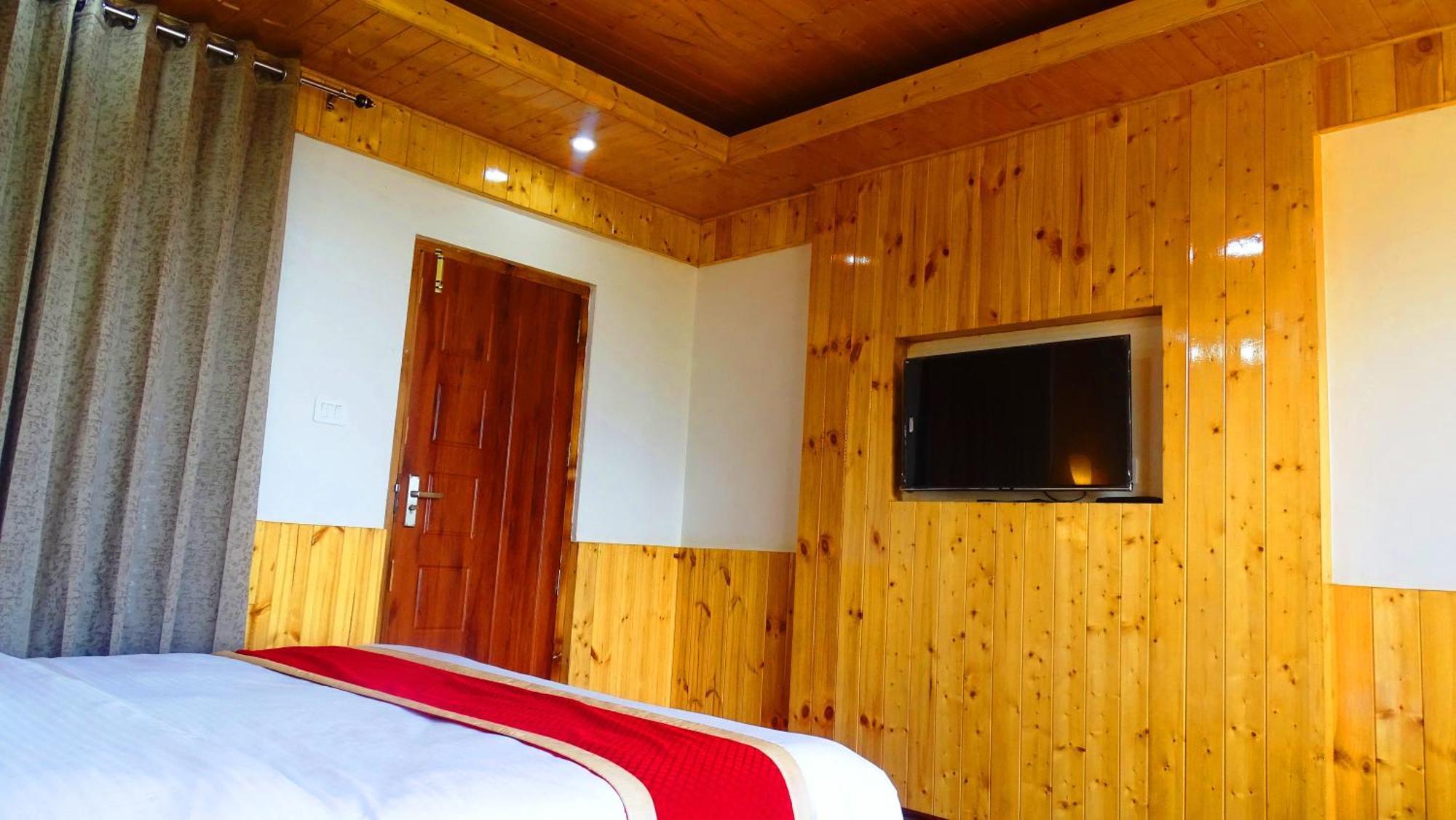 Humble Holiday Inn Kufri Simla Exteriér fotografie