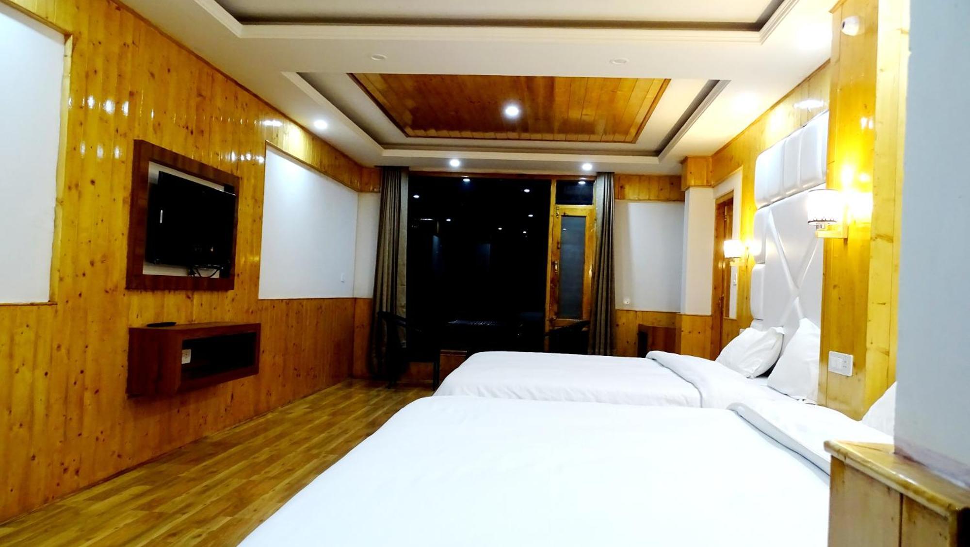 Humble Holiday Inn Kufri Simla Exteriér fotografie