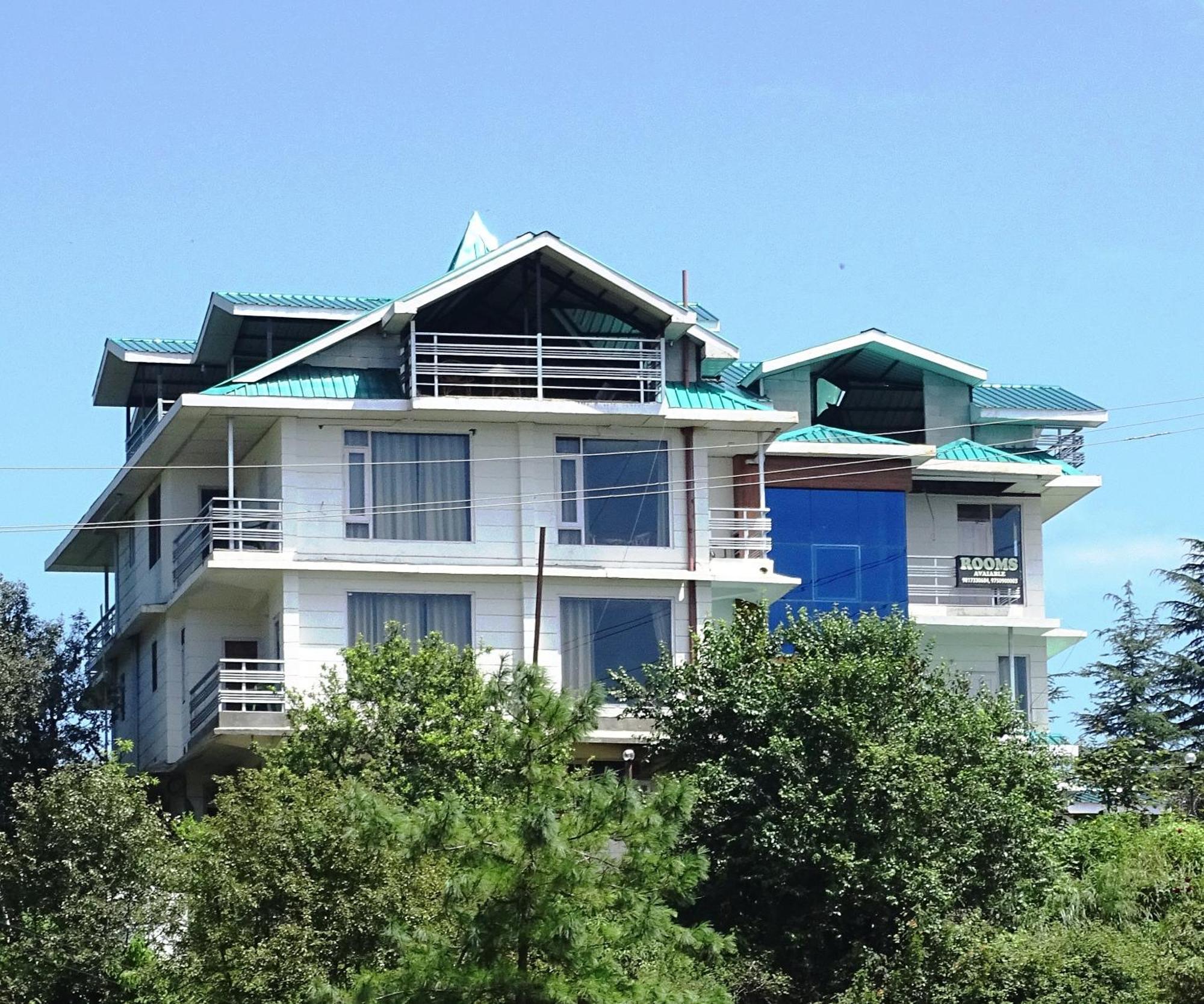 Humble Holiday Inn Kufri Simla Exteriér fotografie
